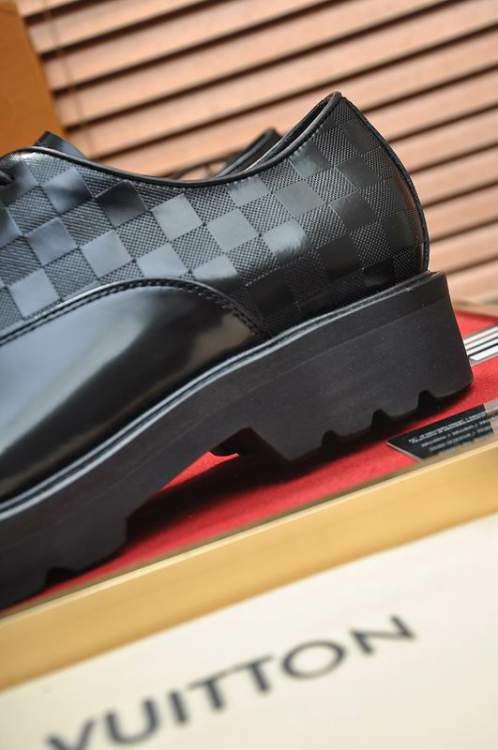 Picture of Louis Vuitton Shoes _SKULVsz38-45mnf061614367